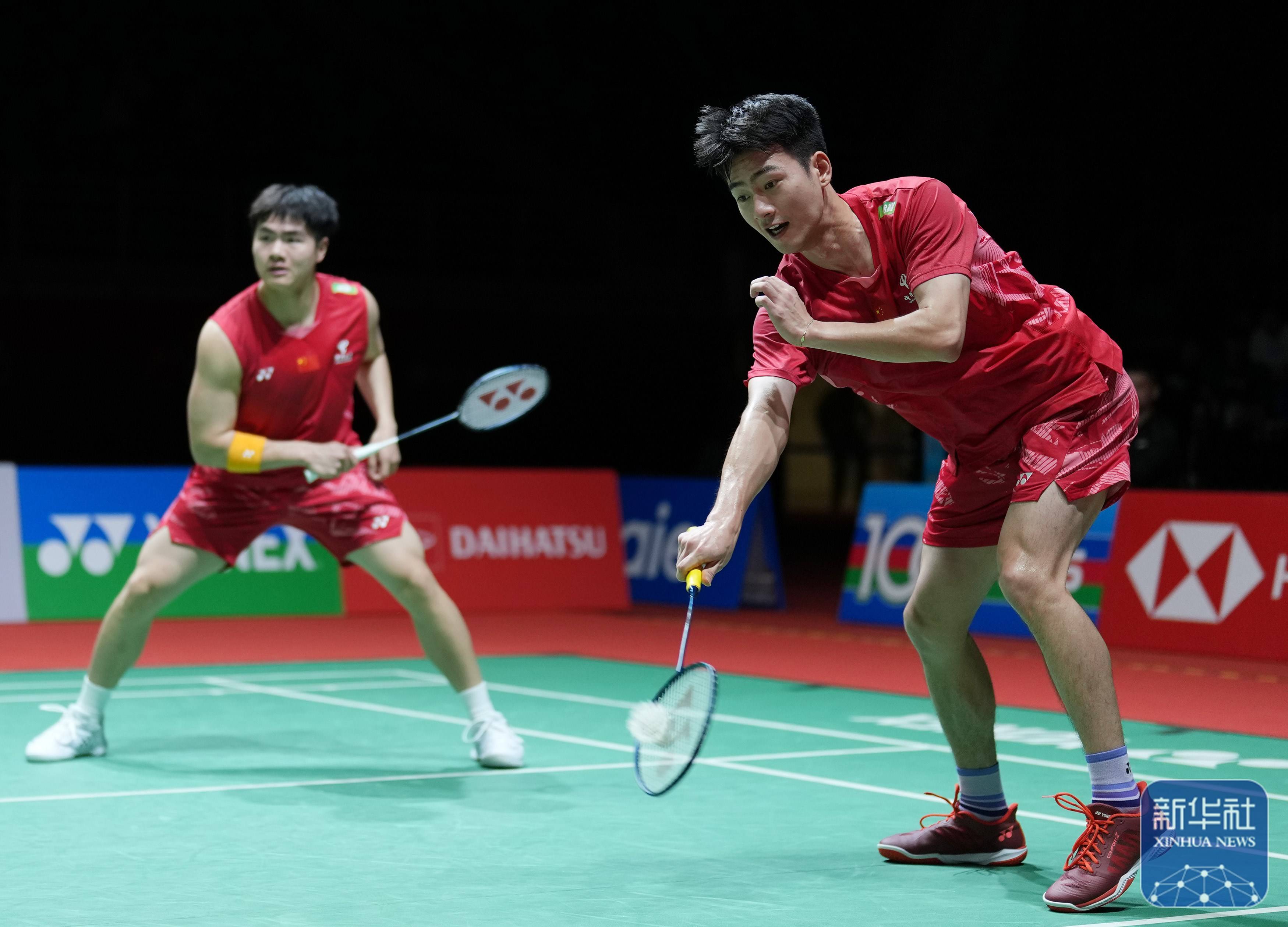 并不急于出 并不急于出